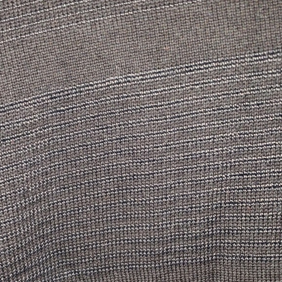 Alfani NWT deep black sweater light vneck - Picture 4 of 5